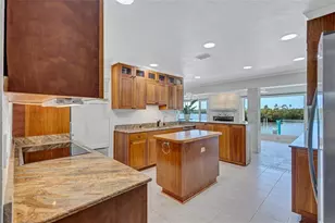 815 Bayshore Rd, Nokomis, FL 34275 - Photo 26