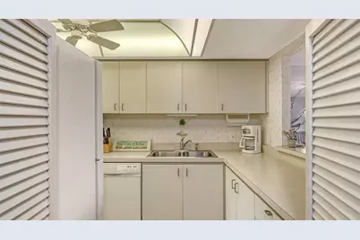 8773 Midnight Pass Road #102G, Sarasota, FL 34242 - Photo 18