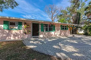 2835 Williamsburg St, Sarasota, FL 34231 - Photo 4