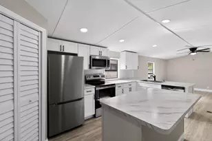 9528 Xenia St, New Port Richey, FL 34654 - Photo 4