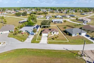 25324 Lychee Ct, Punta Gorda, FL 33955 - Photo 20