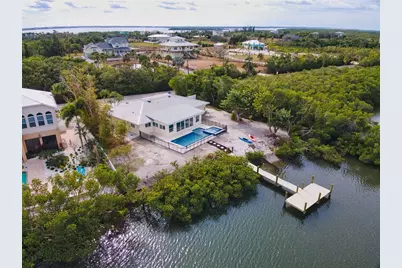 910 Bayshore Drive, Terra Ceia, FL 34250 - Photo 52