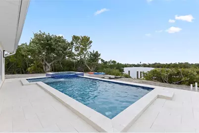 910 Bayshore Drive, Terra Ceia, FL 34250 - Photo 44