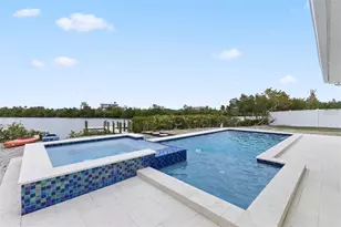 910 Bayshore Dr, Terra Ceia, FL 34250 - Photo 38