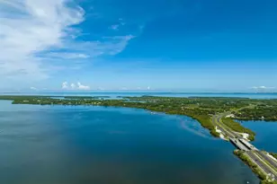 910 Bayshore Dr, Terra Ceia, FL 34250 - Photo 60