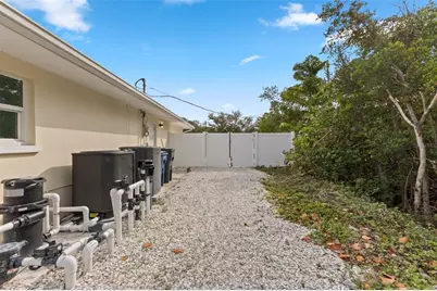 910 Bayshore Drive, Terra Ceia, FL 34250 - Photo 50