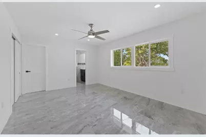 910 Bayshore Drive, Terra Ceia, FL 34250 - Photo 28