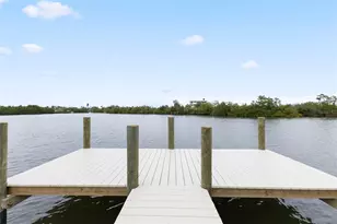 910 Bayshore Dr, Terra Ceia, FL 34250 - Photo 46
