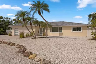 910 Bayshore Dr, Terra Ceia, FL 34250 - Photo 4