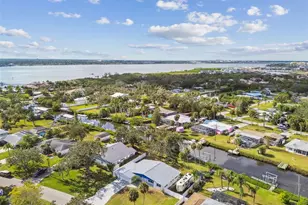 339 Shore Dr, Ellenton, FL 34222 - Photo 4