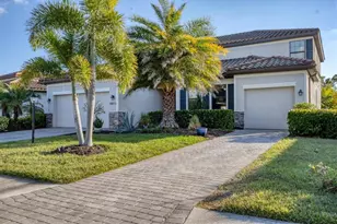 18013 Polo Trl, Bradenton, FL 34211 - Photo 4