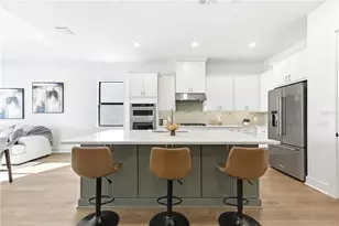 19040 Wisdom Ln, Venice, FL 34293 - Photo 4