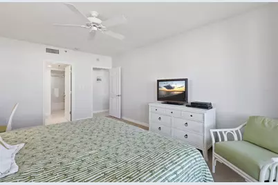 1425 Gulf Of Mexico Drive #408, Longboat Key, FL 34228 - Photo 26