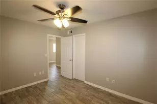 6371 Gateway Ave, Sarasota, FL 34231 - Photo 6