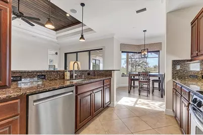 7833 Valderrama Way, Lakewood Ranch, FL 34202 - Photo 16