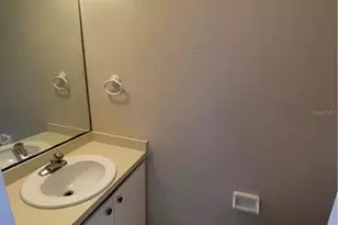 890 Mecca Dr, Sarasota, FL 34234 - Photo 8