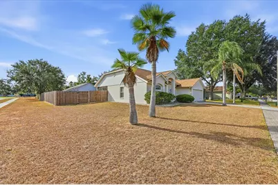 12231 Shady Forest Drive, Riverview, FL 33569 - Photo 8