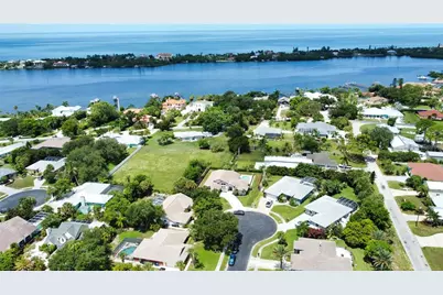 421 Bayside Lane, Nokomis, FL 34275 - Photo 18