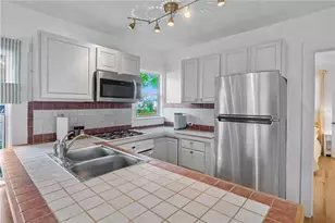 918 16th St W, Bradenton, FL 34205 - Photo 12