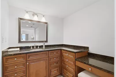 1750 Benjamin Franklin Drive #9B, Sarasota, FL 34236 - Photo 22