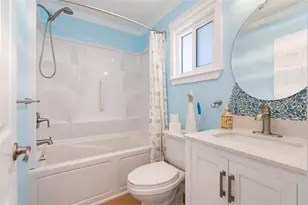 2305 Riverbluff Pkwy, Sarasota, FL 34231 - Photo 16