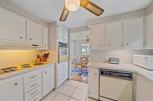 220 Bimini Dr, Palmetto, FL 34221 - Photo 30