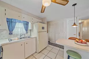 220 Bimini Dr, Palmetto, FL 34221 - Photo 32