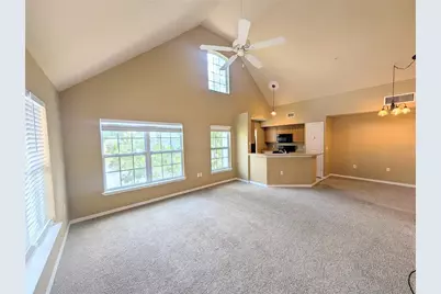 5611 Bidwell Parkway #205, Sarasota, FL 34233 - Photo 4