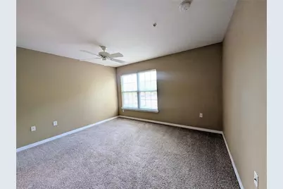 5611 Bidwell Parkway #205, Sarasota, FL 34233 - Photo 12