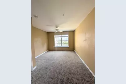 5611 Bidwell Parkway #205, Sarasota, FL 34233 - Photo 8