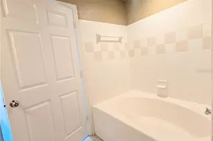 5611 Bidwell Pkwy, Sarasota, FL 34233 - Photo 14