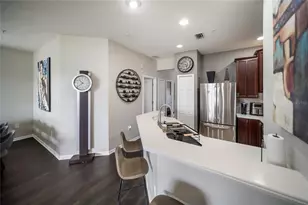 3760 Parkridge Cir, Sarasota, FL 34243 - Photo 4