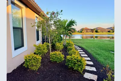 3019 Formia Court, Bradenton, FL 34211 - Photo 4