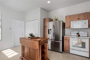 9822 50th St Cir E, Parrish, FL 34219 - Photo 6