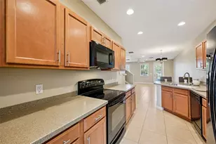 3776 82nd Ave Cir E, Sarasota, FL 34243 - Photo 32