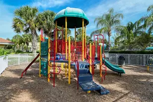 3776 82nd Ave Cir E, Sarasota, FL 34243 - Photo 16