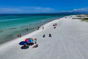 1225 Siesta Bayside Dr, Sarasota, FL 34242 - Photo 62