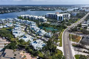 1225 Siesta Bayside Dr, Sarasota, FL 34242 - Photo 4