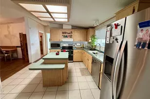 8103 Marie Ln, Ellenton, FL 34222 - Photo 6