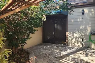 3441 Beekman Pl, Sarasota, FL 34235 - Photo 6