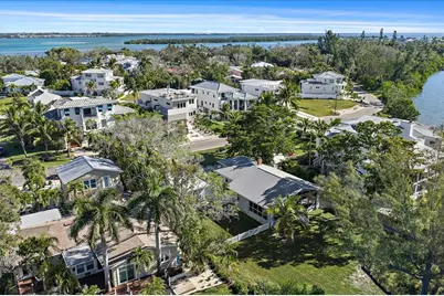 6841 Longboat Drive S, Longboat Key, FL 34228 - Photo 6