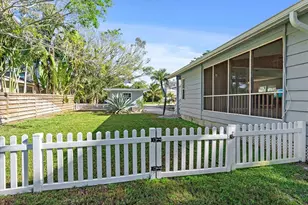 6841 Longboat Dr S, Longboat Key, FL 34228 - Photo 10