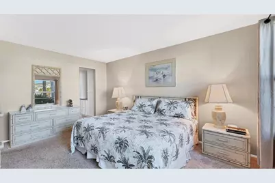 4370 Chatham Drive #104, Longboat Key, FL 34228 - Photo 12