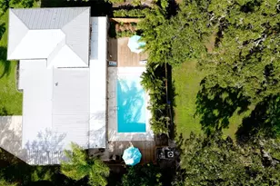 1511 21st St W, Bradenton, FL 34205 - Photo 2