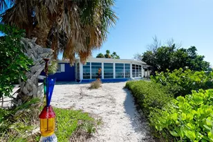 627 Concord Ln, Holmes Beach, FL 34217 - Photo 6