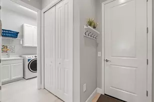 8281 Grande Shores Dr, Sarasota, FL 34240 - Photo 38