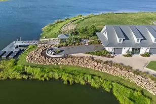 8281 Grande Shores Dr, Sarasota, FL 34240 - Photo 84