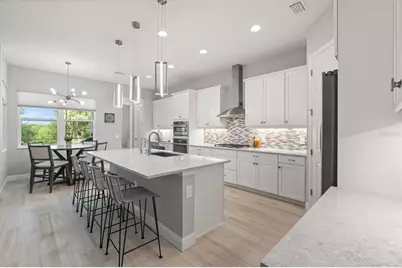 8281 Grande Shores Drive, Sarasota, FL 34240 - Photo 16