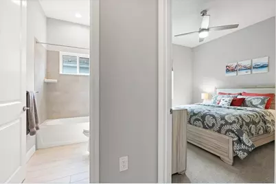 8281 Grande Shores Drive, Sarasota, FL 34240 - Photo 34