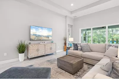 8281 Grande Shores Drive, Sarasota, FL 34240 - Photo 12